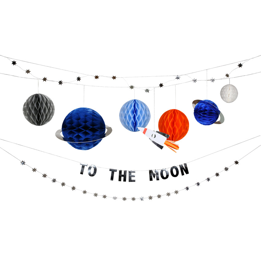 To The Moon Garland